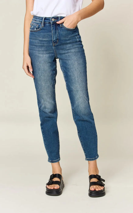 1d635cce-4b71-40ce-add2-6fc5ec99ef18-Max