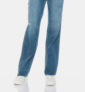 fe63b355-6d0f-45e5-9283-bbf66cf0d4bd-Max