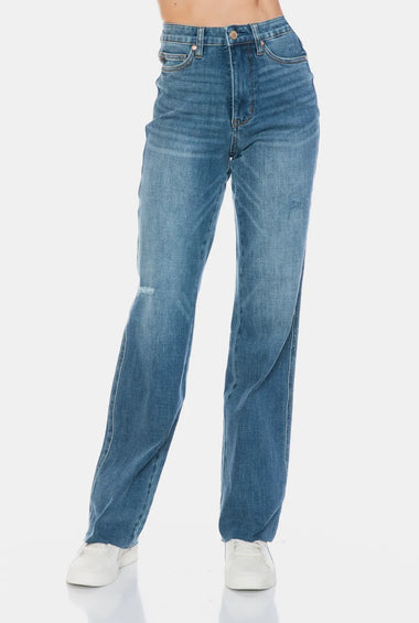 fe63b355-6d0f-45e5-9283-bbf66cf0d4bd-Max